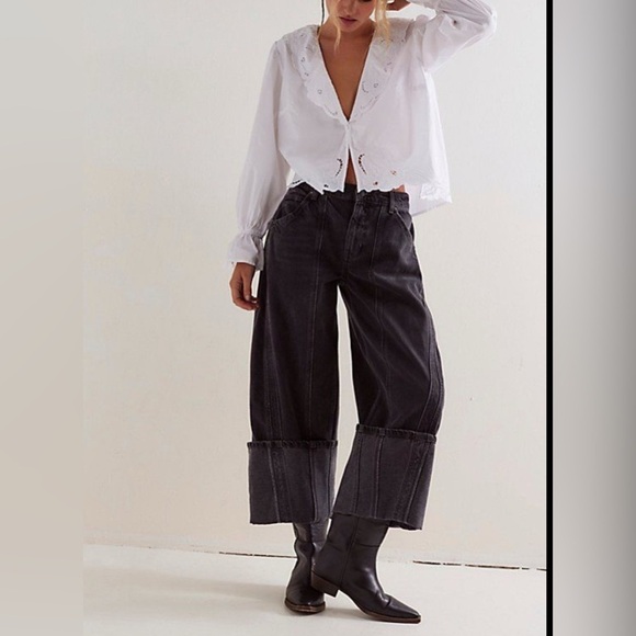 NWT Free People, We The Free Olsen Cuffed Crop Barrel Jeans, Multiple Sizes - Picture 7 of 11